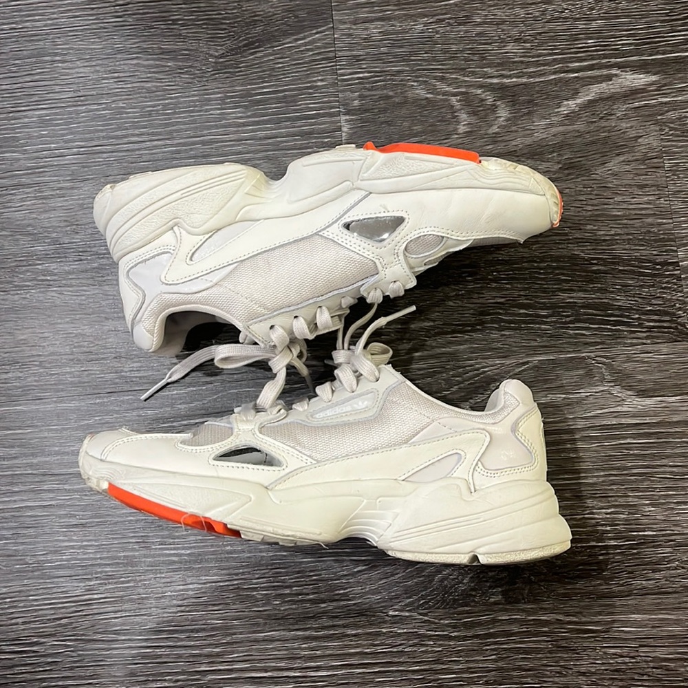 Adidas Falcon ‘Raw White’